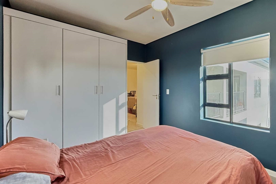 1 Bedroom Property for Sale in Bloubergrant Western Cape